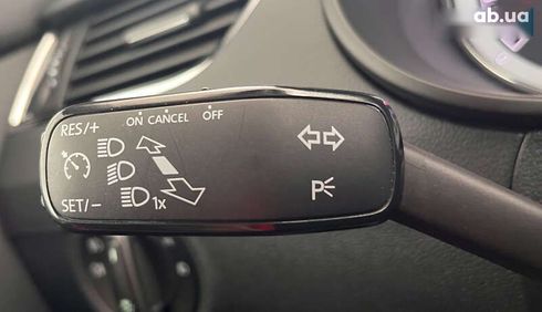 Skoda Octavia 2018 - фото 13