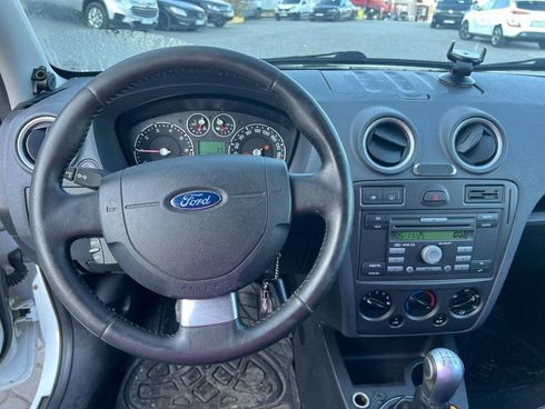 Ford Fusion 2011 белый - фото 22