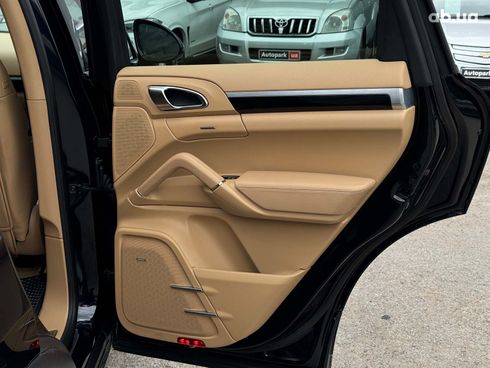Porsche Cayenne 2015 синий - фото 32