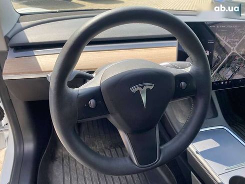 Tesla Model 3 2021 - фото 13