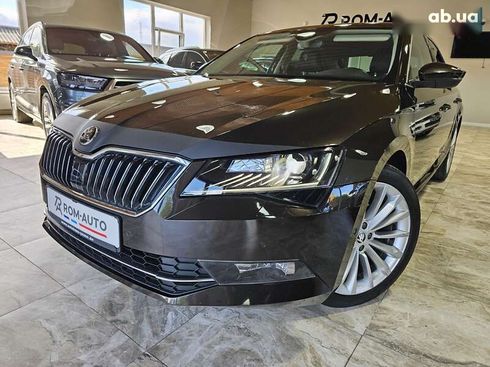 Skoda Superb 2016 - фото 19