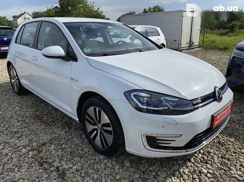 Volkswagen e-Golf 2019 - фото 14