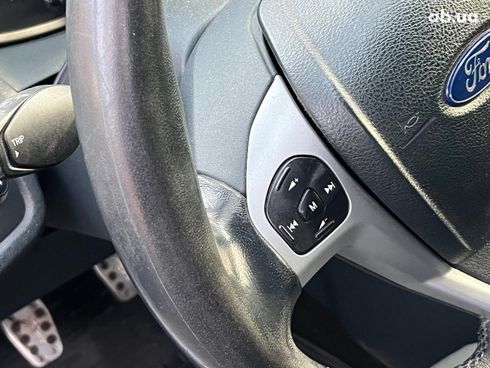 Ford Fiesta 2012 белый - фото 56