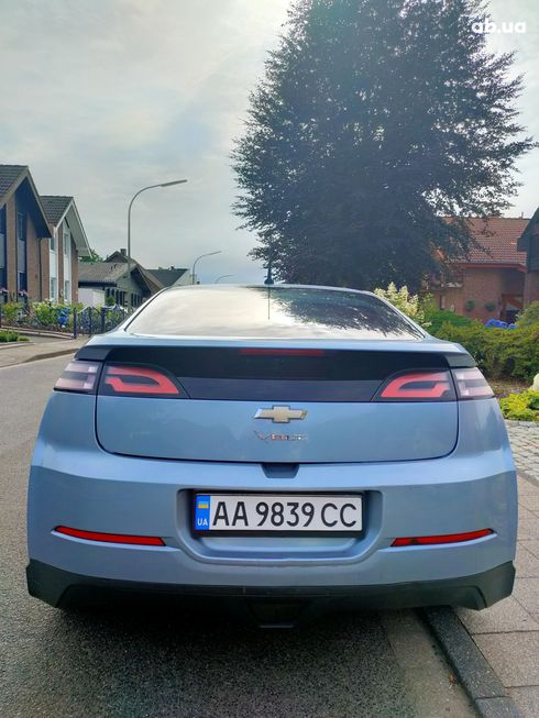 Chevrolet Volt 2014 голубой - фото 2