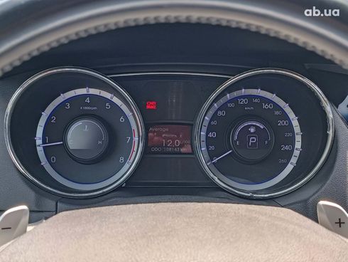 Hyundai Sonata 2010 бежевый - фото 17