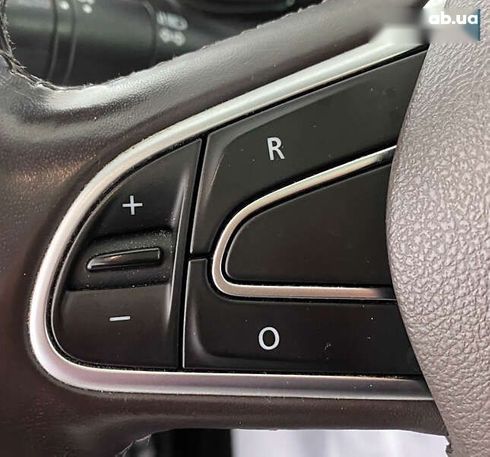 Renault Espace 2016 - фото 14