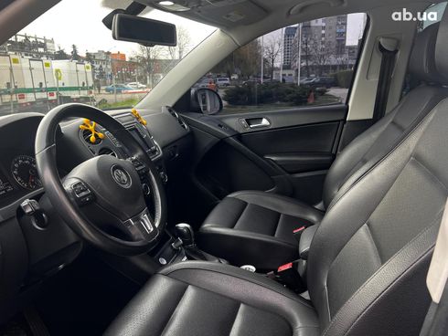 Volkswagen Tiguan 2016 серый - фото 14