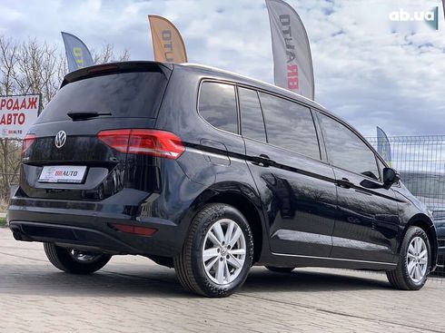 Volkswagen Touran 2020 - фото 14