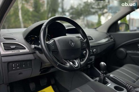 Renault Megane 2015 - фото 10