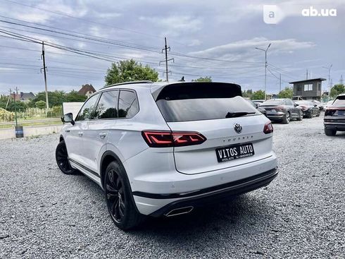 Volkswagen Touareg 2019 - фото 10