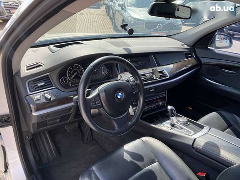 BMW 5 серия 2015 - фото 13