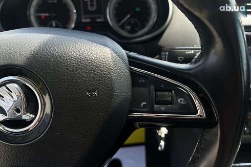 Skoda Octavia 2017 - фото 22