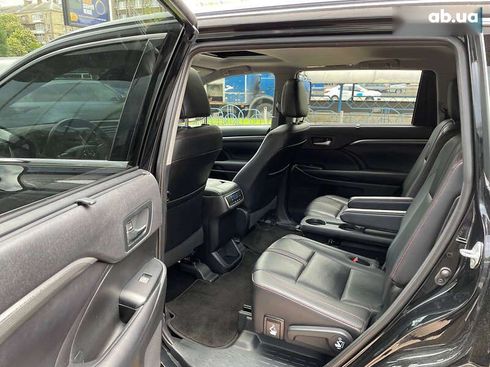 Toyota Highlander 2019 - фото 16