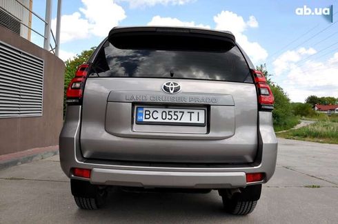 Toyota Land Cruiser Prado 2018 - фото 9