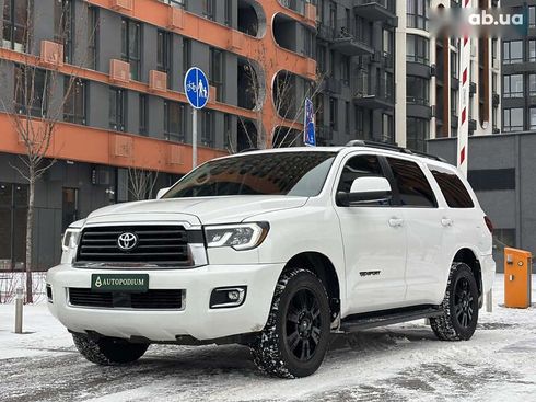 Toyota Sequoia 2017 - фото 8