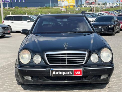 Mercedes-Benz E-Класс 2001 черный - фото 2