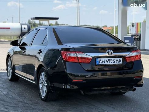 Toyota Camry 2011 - фото 12