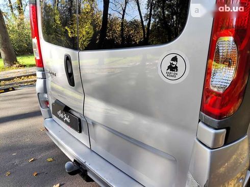 Renault Trafic 2012 - фото 17