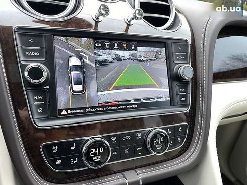 Bentley Bentayga 2017 - фото 26