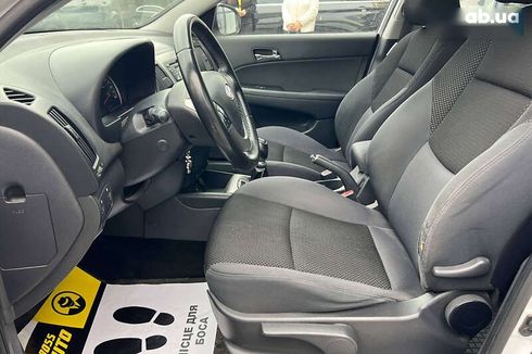 Hyundai i30 2010 - фото 19