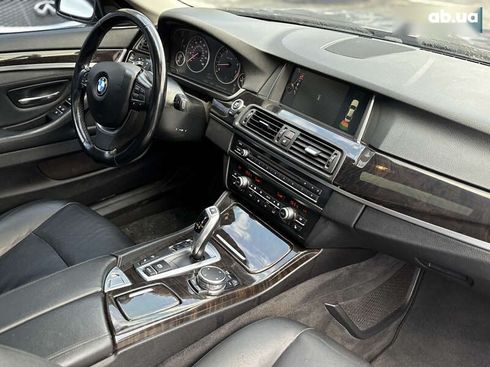 BMW 5 серия 2015 - фото 11
