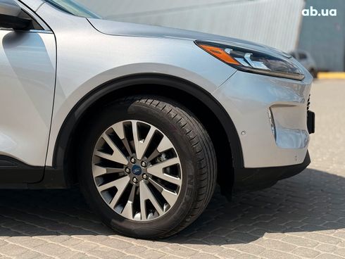 Ford Escape 2019 серый - фото 13