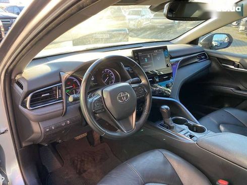 Toyota Camry 2022 - фото 10