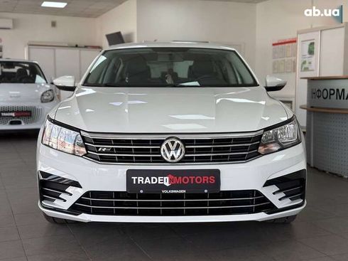 Volkswagen Passat 2017 - фото 3