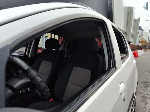 Geely GX-2 2013 - фото 4