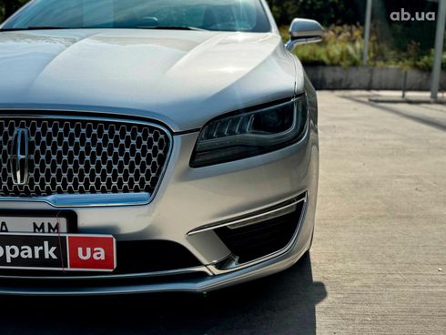 Lincoln MKZ 2016 серый - фото 9