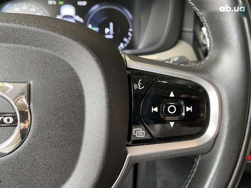 Volvo XC60 2020 - фото 26