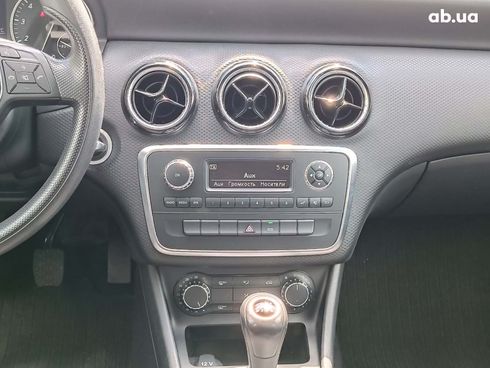 Mercedes-Benz A-Класс 2013 белый - фото 27
