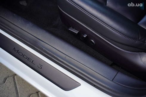 Tesla Model 3 2022 - фото 18