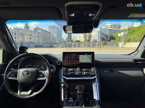Toyota Land Cruiser 2022 - фото 22