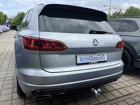 Volkswagen Touareg 2022 - фото 26