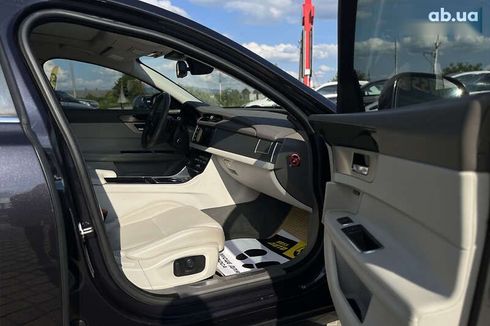 Jaguar XF 2016 - фото 9