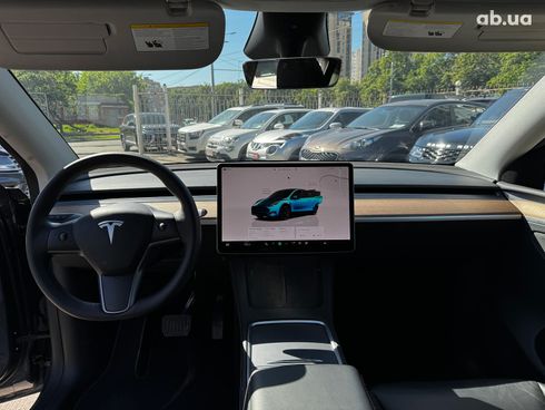 Tesla Model Y 2023 серый - фото 14