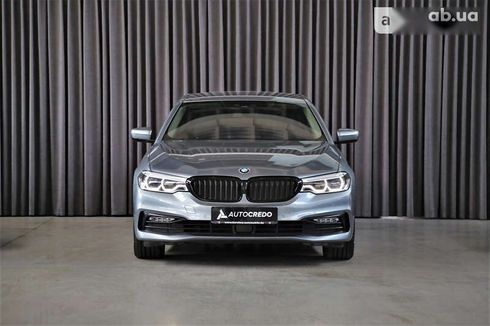 BMW 5 серия 2017 - фото 2