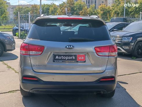 Kia Sorento 2015 серый - фото 10