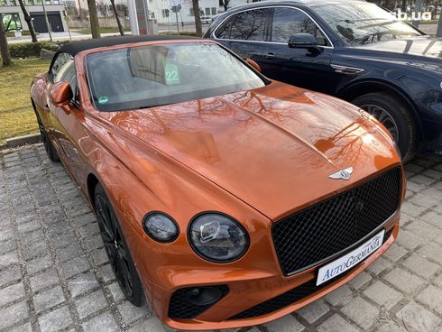 Bentley Continental GT 2022 - фото 7