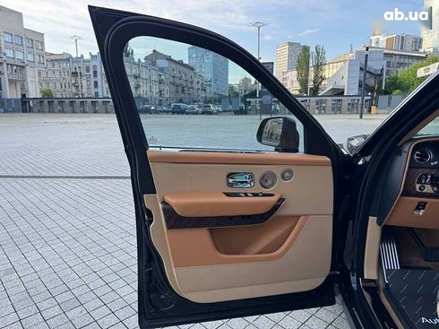 Rolls-Royce Cullinan 2020 - фото 14