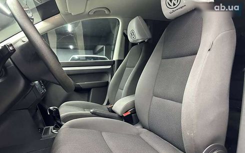 Volkswagen Touran 2012 - фото 9