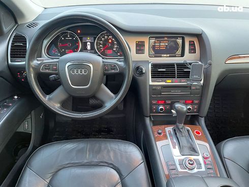 Audi Q7 2010 черный - фото 15