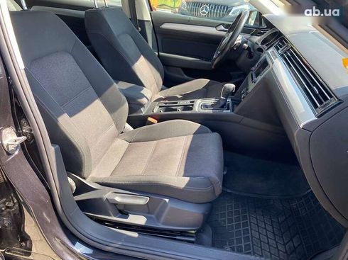 Volkswagen Passat 2016 - фото 25