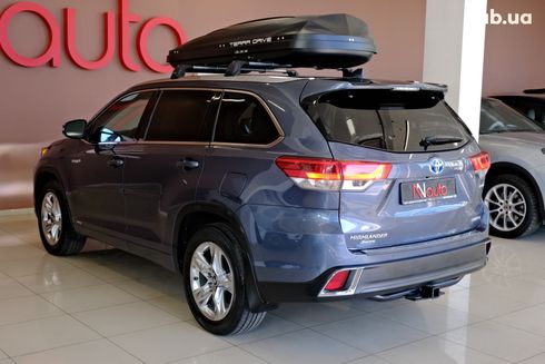 Toyota Highlander 2020 серый - фото 4