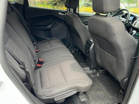 Ford Kuga 2015 белый - фото 23