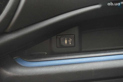 Toyota Prius C 2012 - фото 29