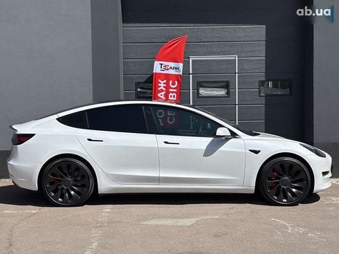 Tesla Model 3 2023 - фото 10