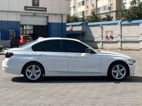 BMW 3 серия 2014 белый - фото 4