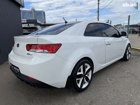 Kia Cerato 2011 - фото 7